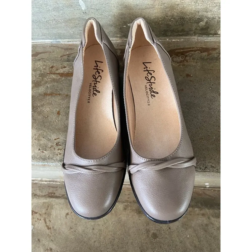 Lifestride Impact taupe low heeled wedge pump in wide width